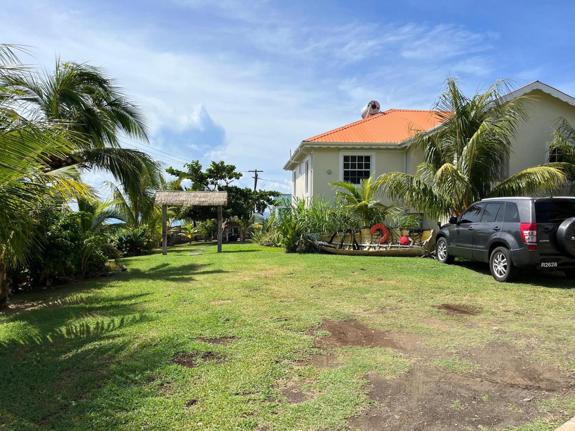 Waves Villa Guesthouse Kingstown Buitenkant foto