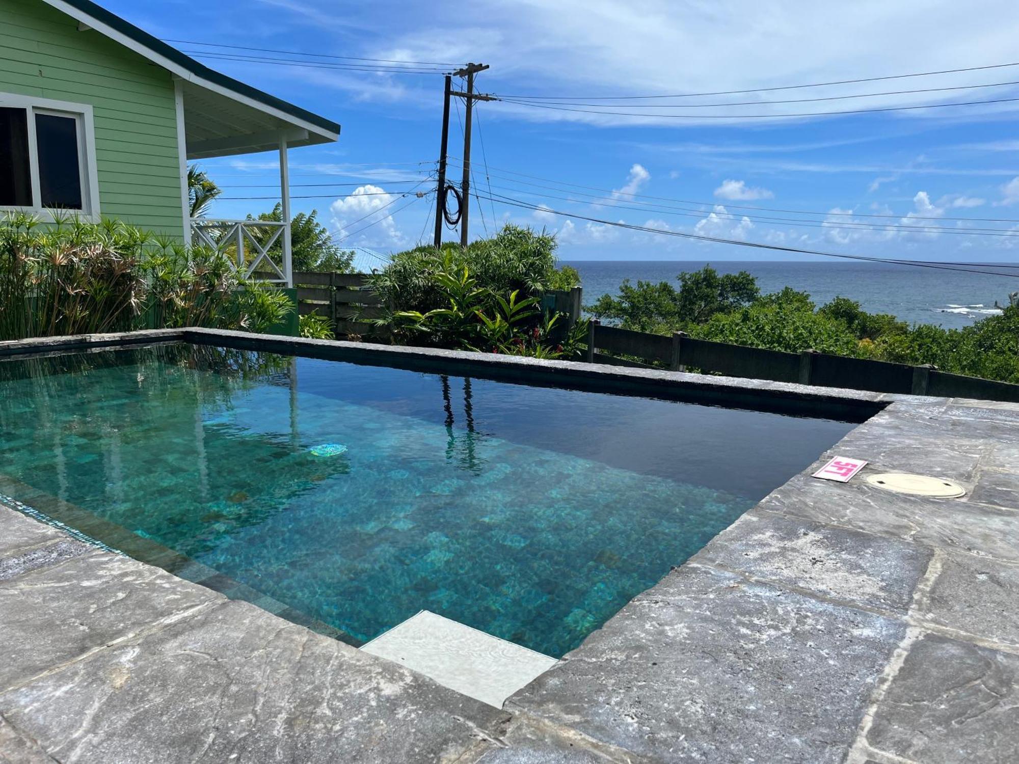 Waves Villa Guesthouse Kingstown Buitenkant foto